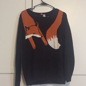 Cute fox sweater!